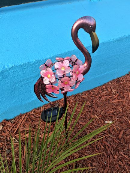 flamingo solar lamp